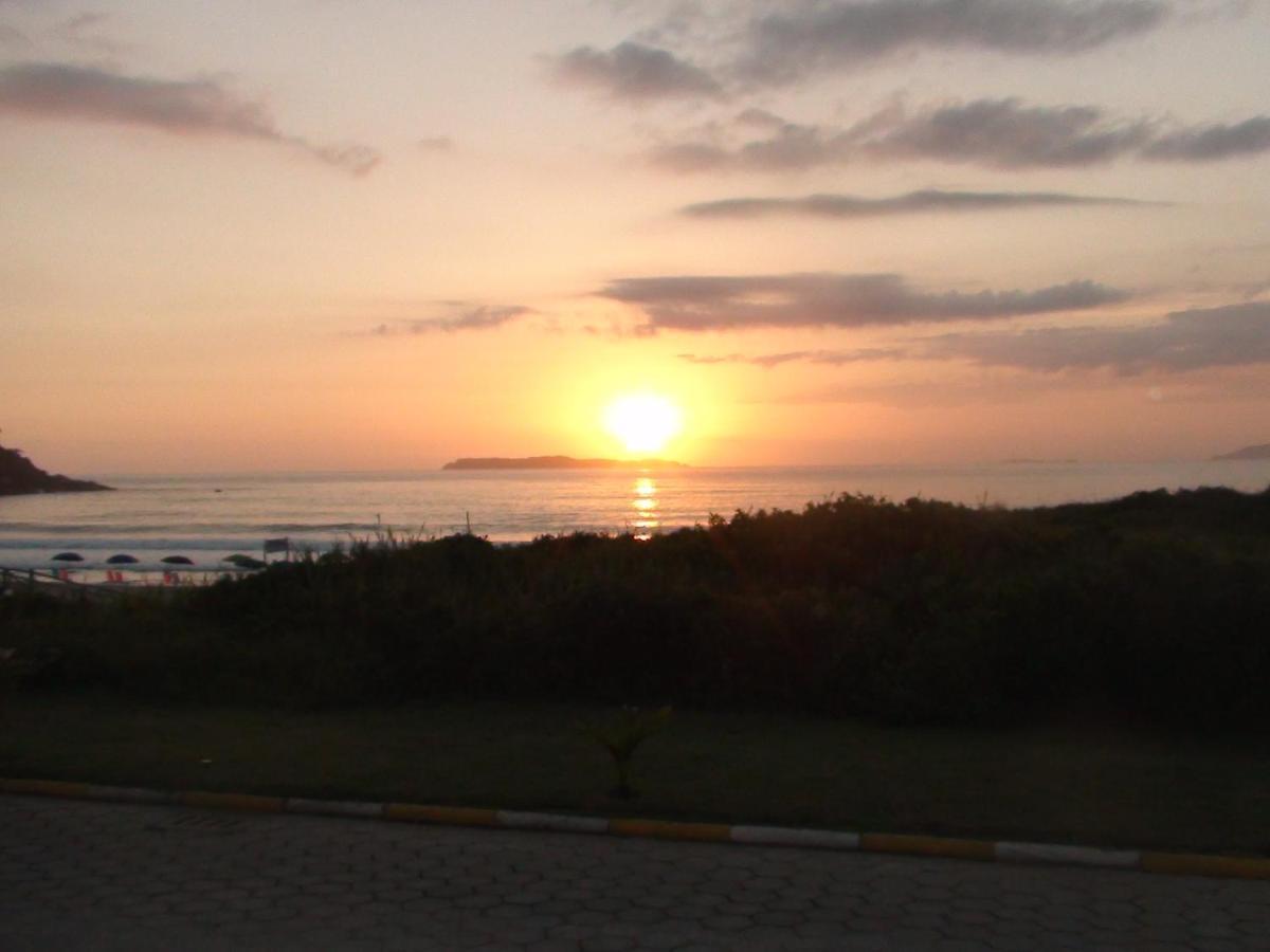 Praia De 4 Ilhas Apartamento De 1 Quarto A 60M Praia Com Vista บอมบินญัส ภายนอก รูปภาพ